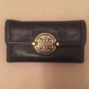 Tory Burch Amanda Checkbook Wallet
